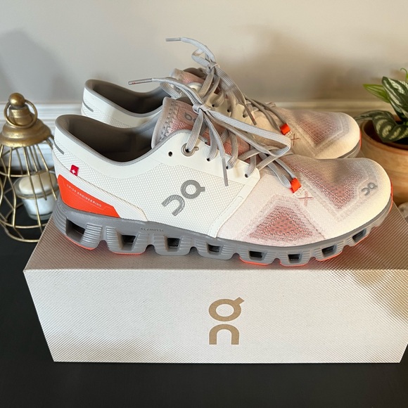 🚫SOLD🚫 Sz 10 On Cloud X3 - Picture 3 of 8